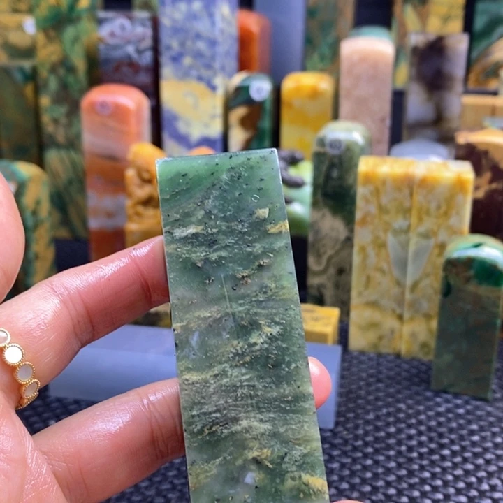 云南石玛***马青田石印章石