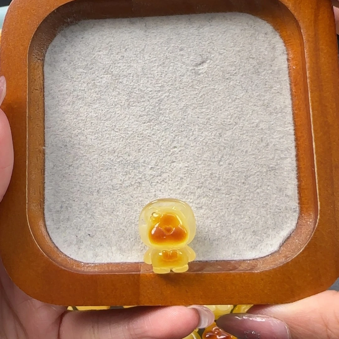 未镶嵌琥珀裸石2222