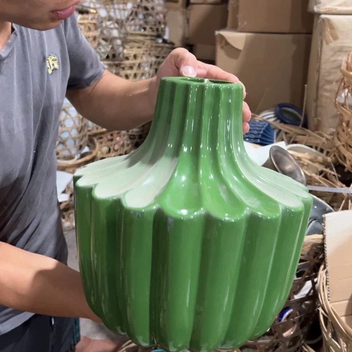 陶瓷花瓶摆件外贸出口（微瑕）高29口8公分磕碰