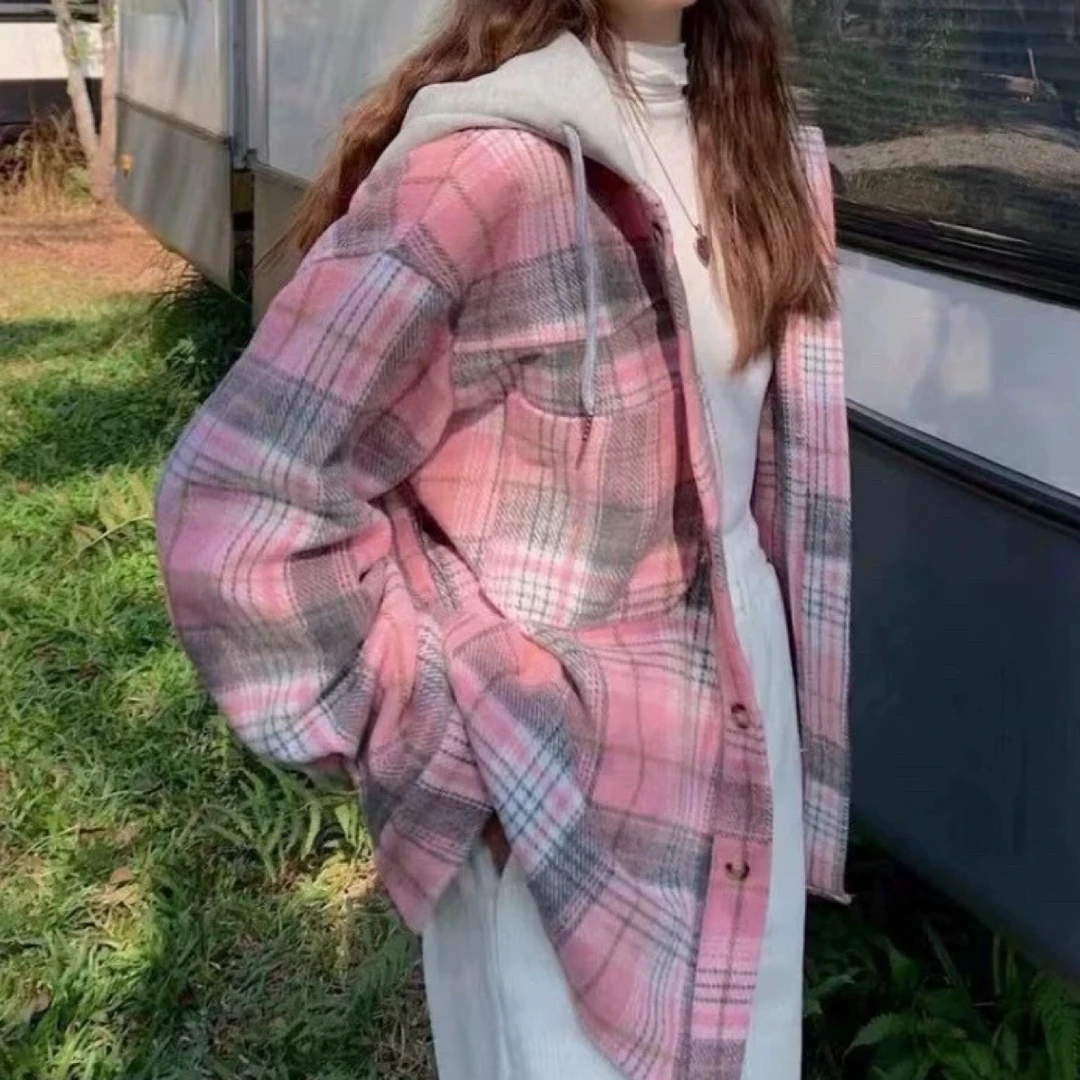 8929 连帽格子拼接假两件外套样衣