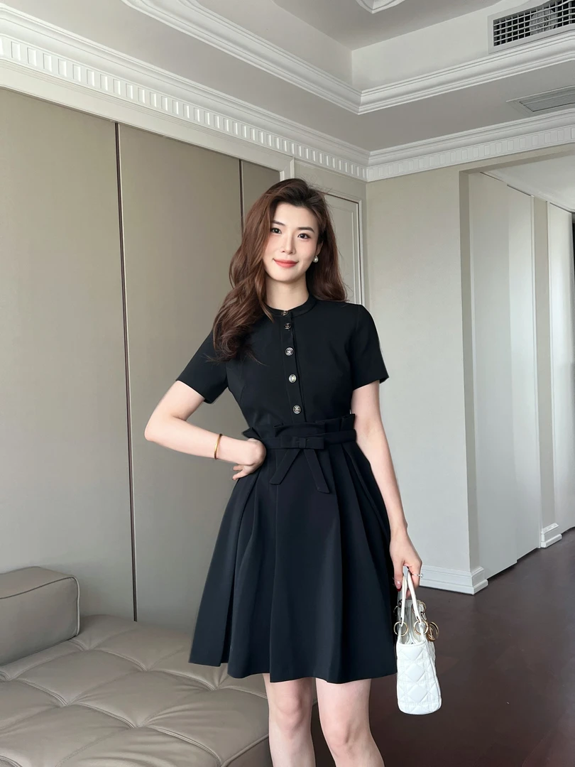 法式显瘦气质时尚赫本风优雅裙子