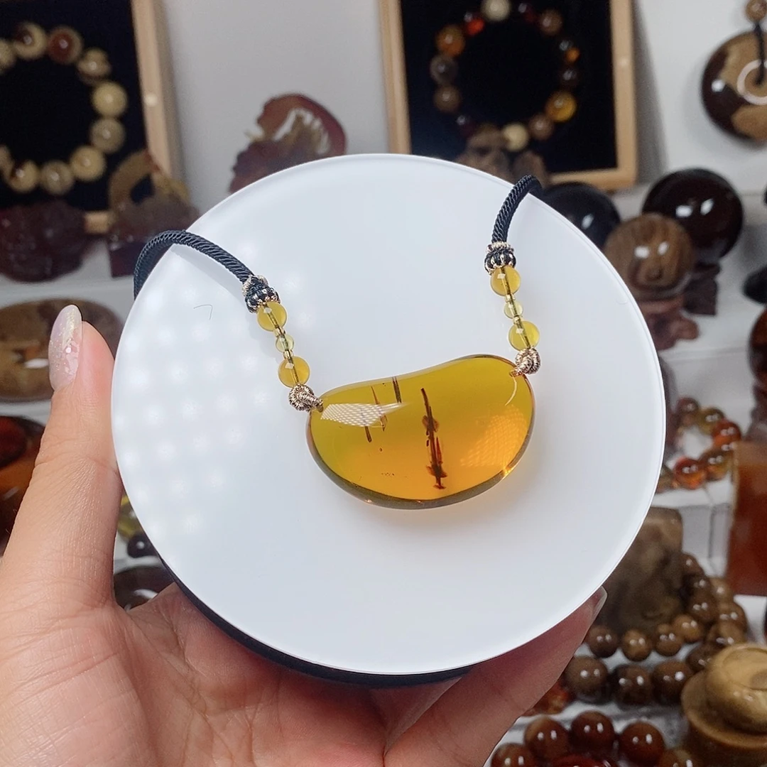 植物珀未镶嵌颈饰蒸蒸日上，纳福纳财