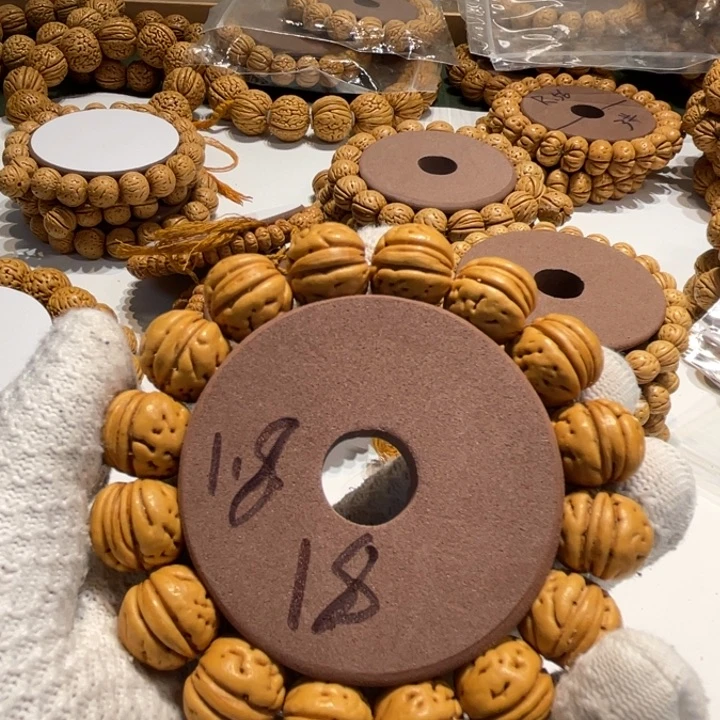 波***蜜桃核手串18文玩桃核直播间