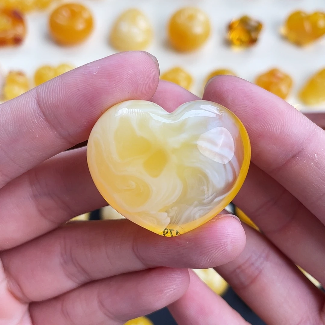 琥珀未镶嵌珠宝奇石