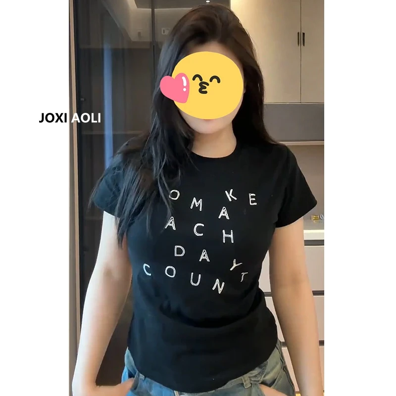 复古时髦正肩字母印花短袖T恤女夏洋气减龄休闲百搭圆领黑色小衫
