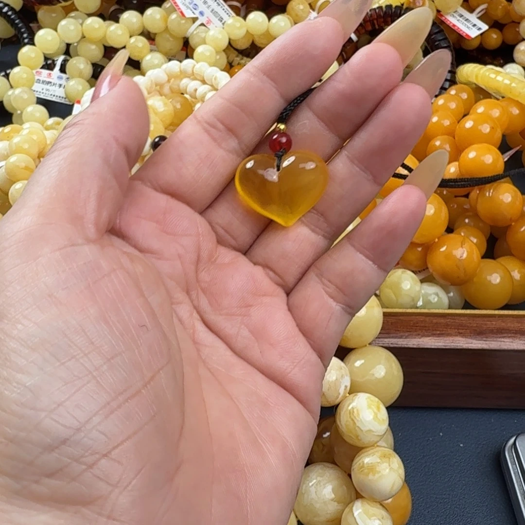 琥珀未镶嵌珠宝奇石