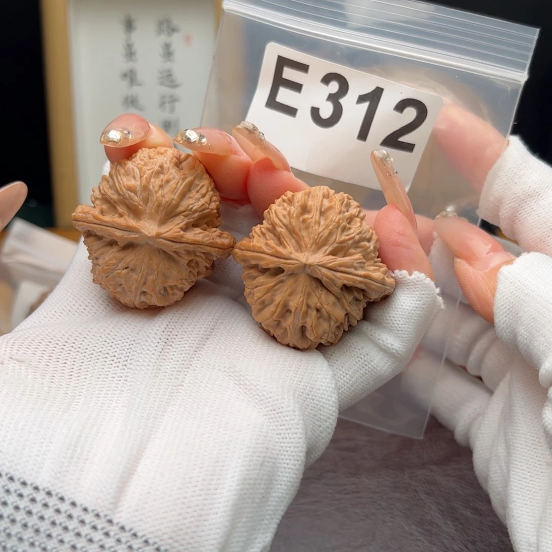 把件文玩核桃39白狮子e312