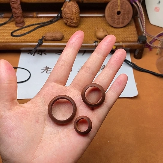 檀香木手串/手链戒指三件套（瑕疵）