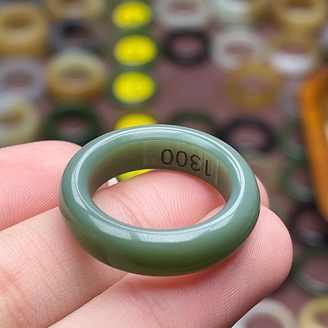 是***～和田玉未镶嵌戒指