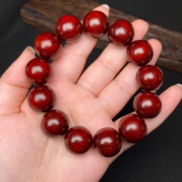 （一物一拍）S2原汁原味 1.8cm 爆满金星 泥料外二膘 印度小叶紫檀