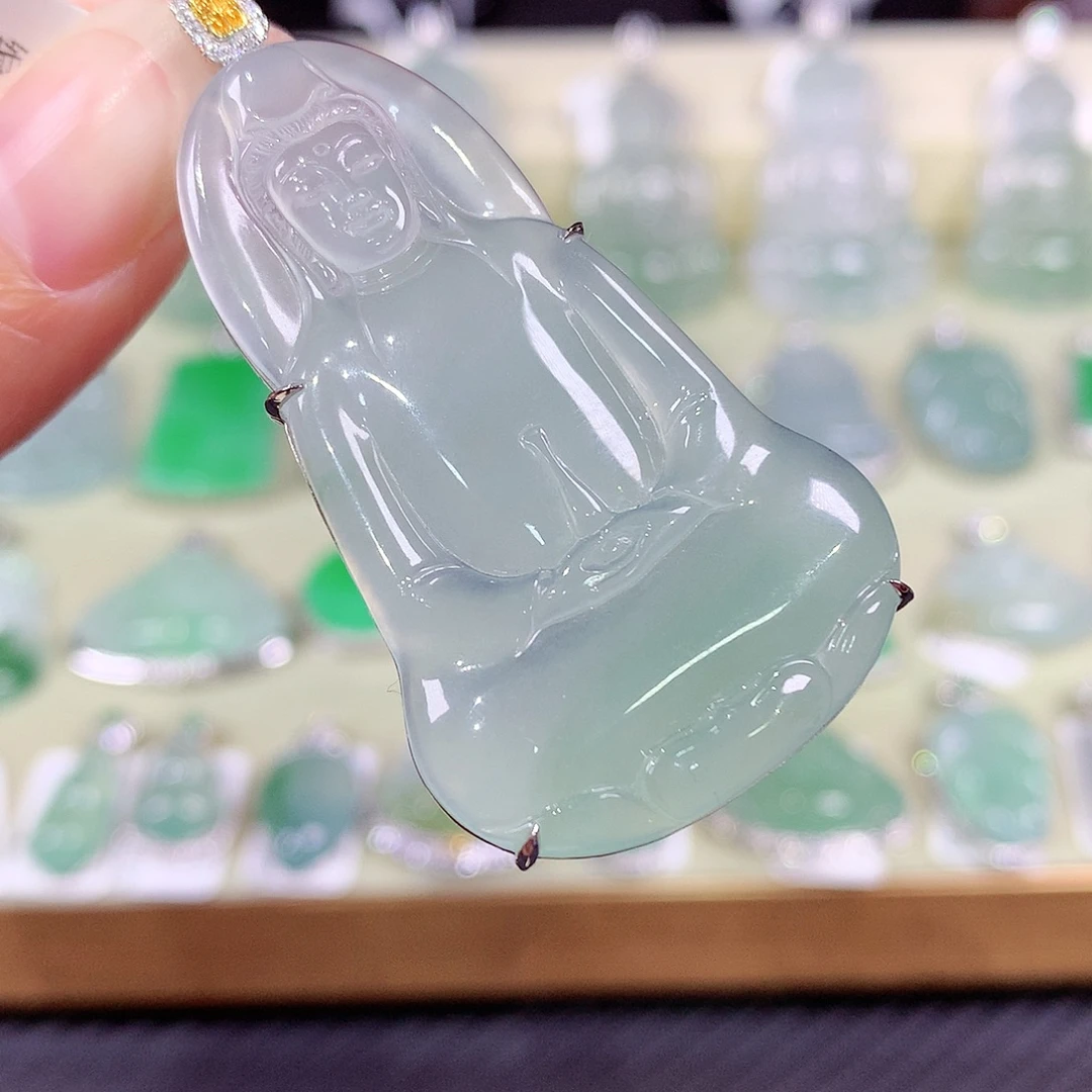 翡翠18K金镶嵌颈饰素衣