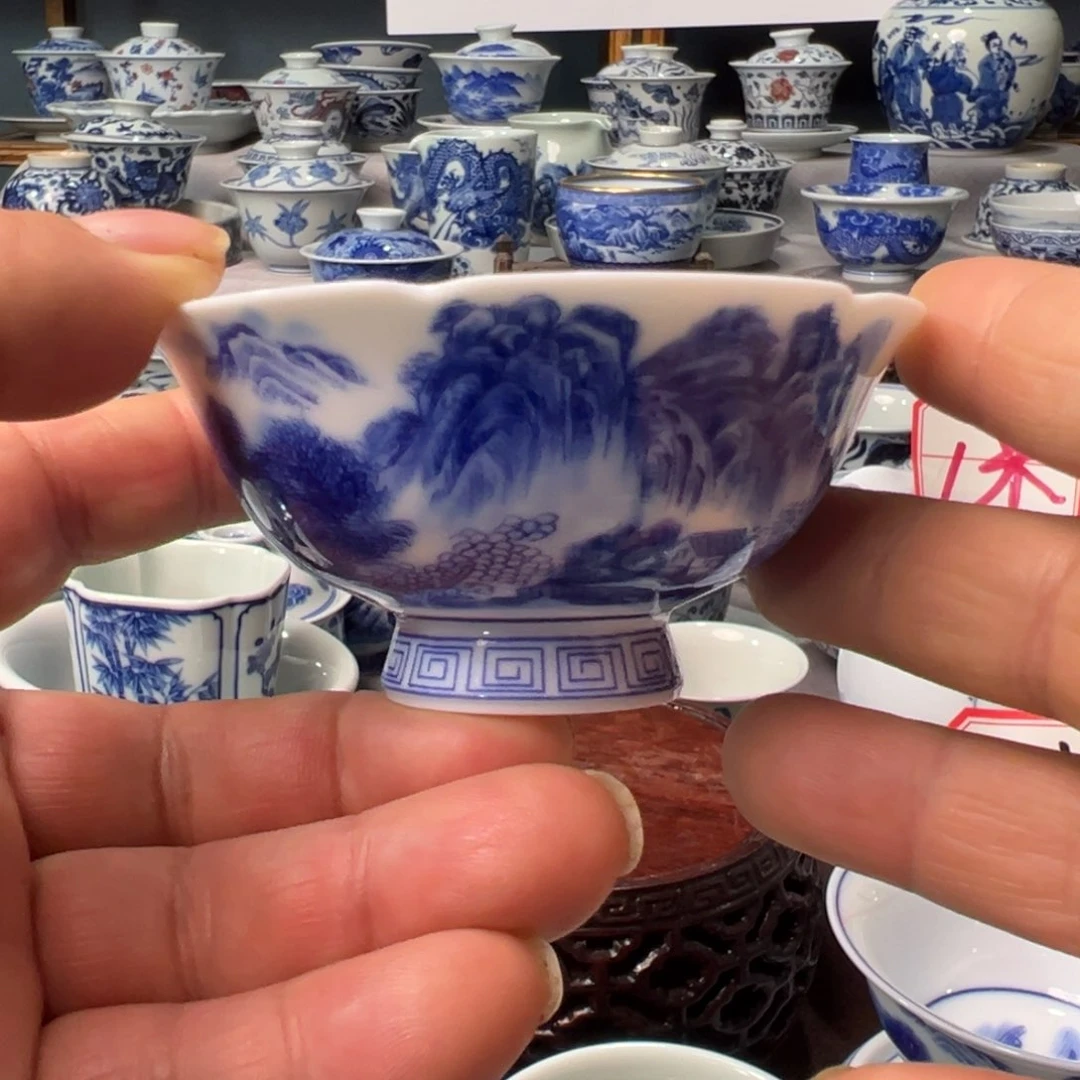 摆件景德镇青花瓷器