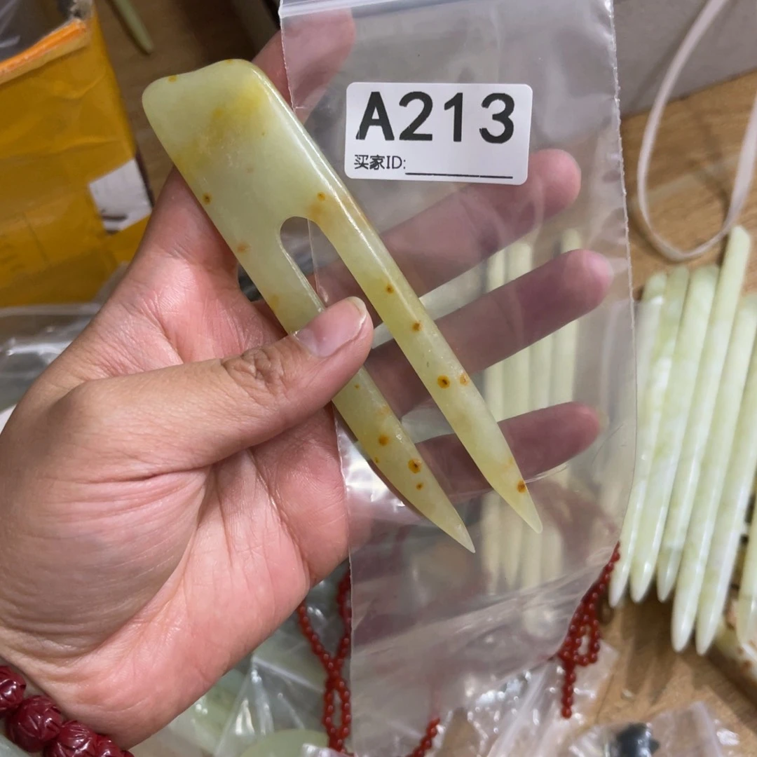 蛇纹石玉发饰未镶嵌燕*徒