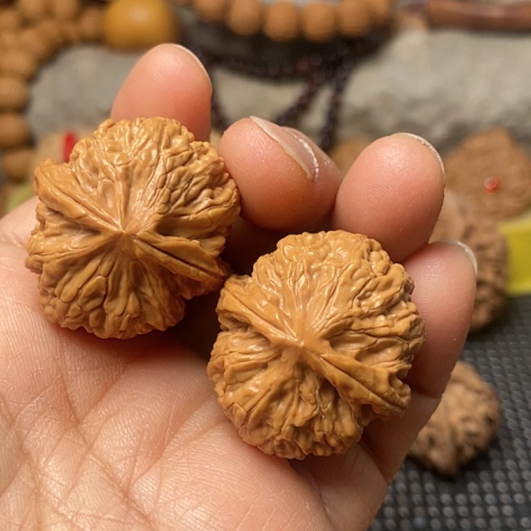 【闪购商品】吊坠文玩核桃野生手捻