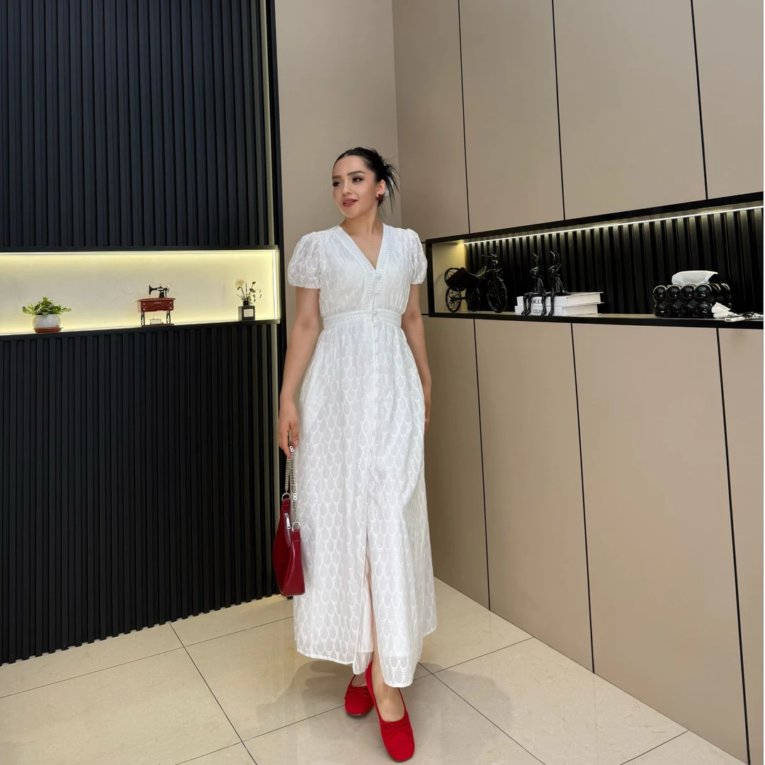 短袖意式春季长裙V领法式连衣裙设计师白色宽松时尚E098