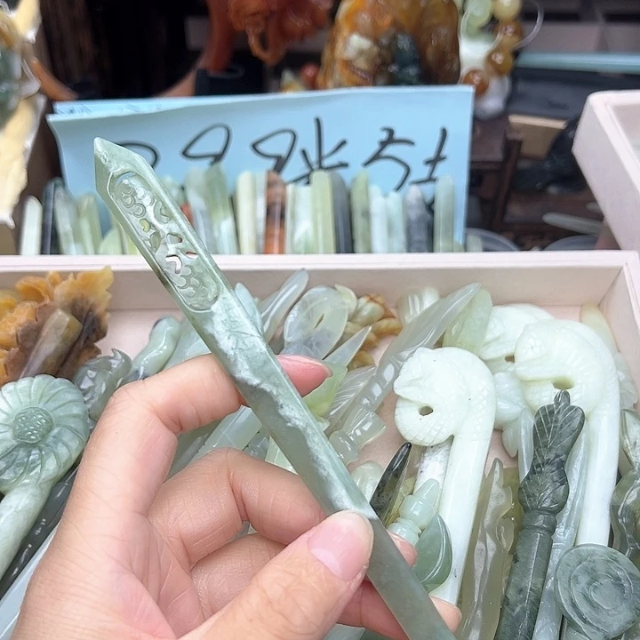 蛇纹石玉未镶嵌发簪