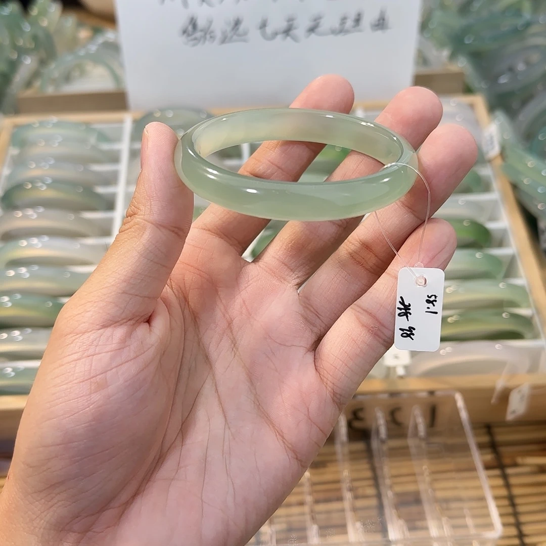 玛瑙/玉髓未镶嵌手镯圈口58.1