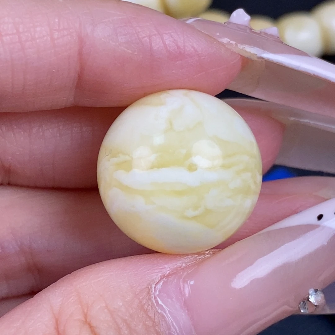 琥珀未镶嵌珠宝奇石228