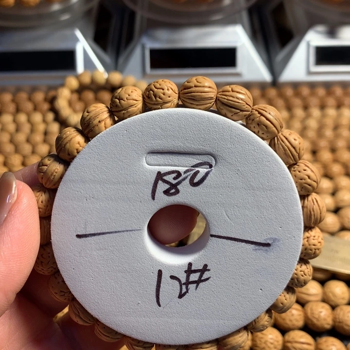 凯***✲手串桃核12号链接，手串
