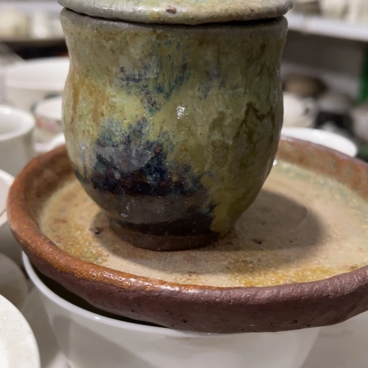 甄***鸽其他瓷手工制作盖杯一个，