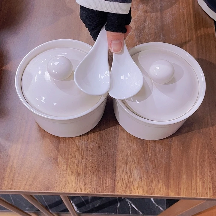 白瓷餐盘餐盘餐盘