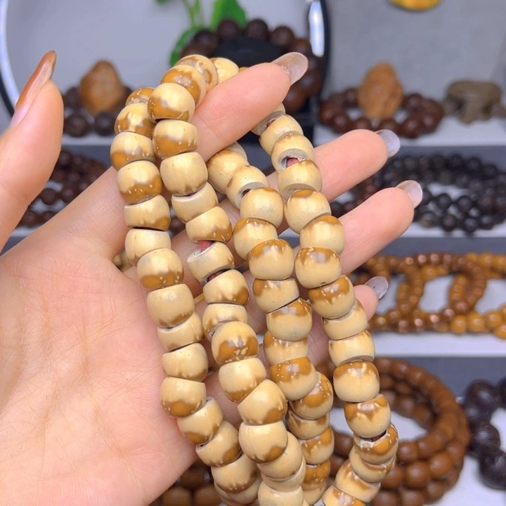 紫金鼠手串花皮蒜瓣肠手持