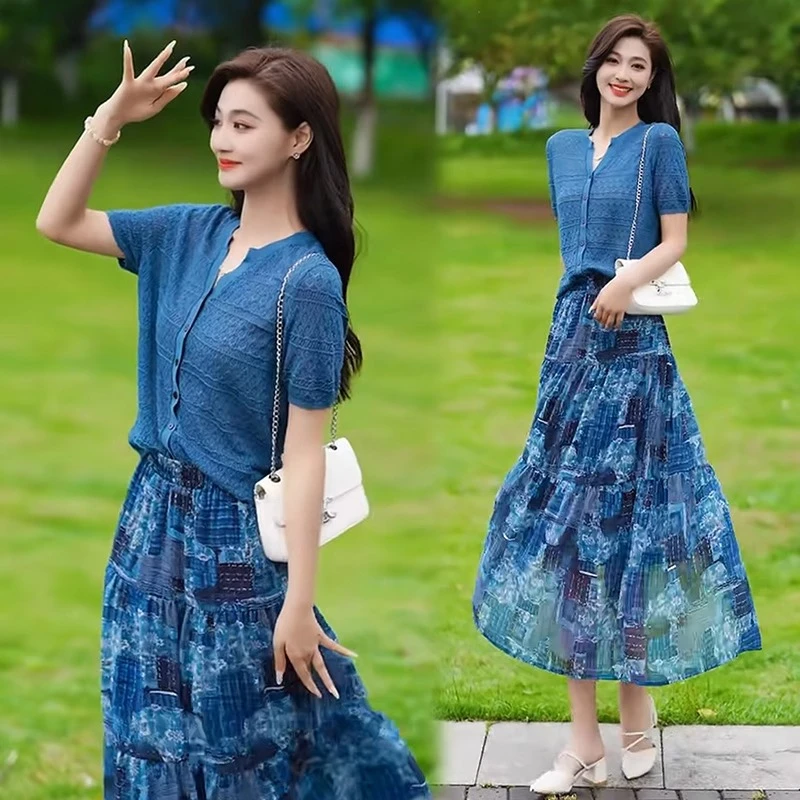 气质连衣裙女夏季新款时尚显瘦冰丝短袖针织衫碎花半身裙两件套装