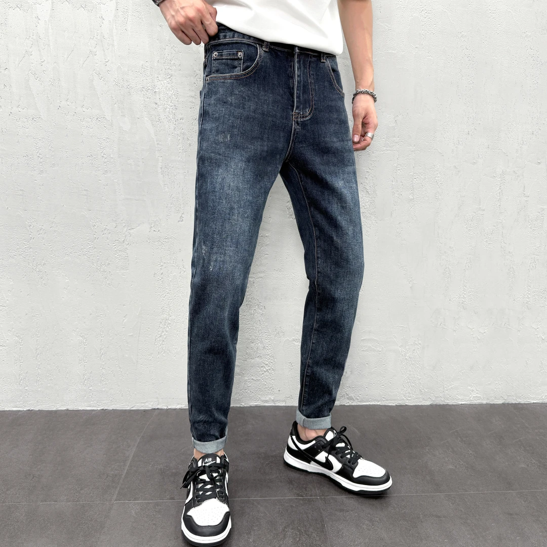 秋冬韩版修身小脚牛仔裤男款爆款2025新款简约休闲深蓝色男士长裤