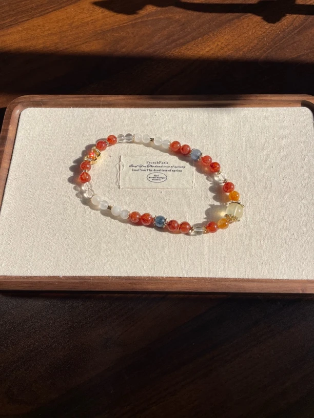 A08-多宝红胶花手串