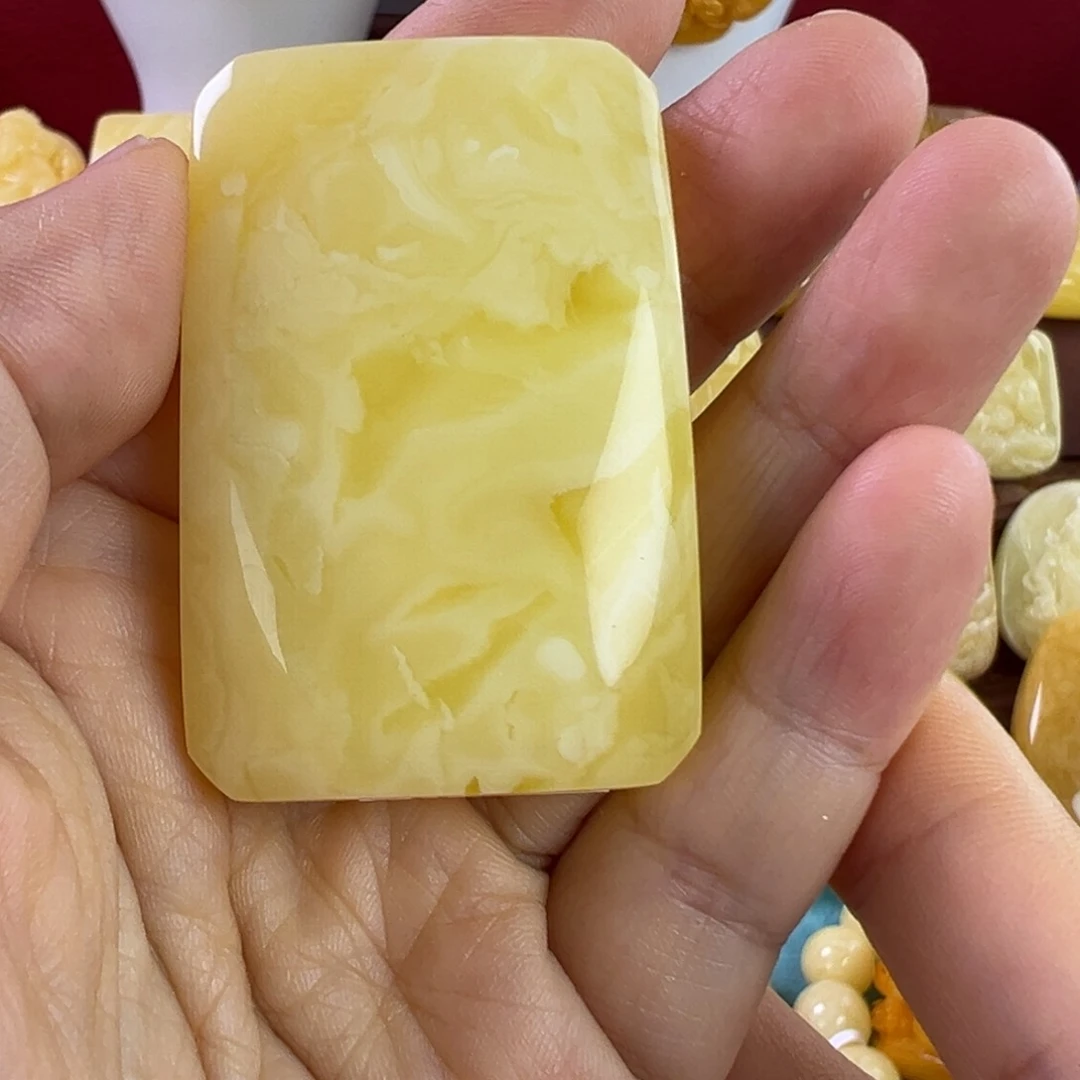 未镶嵌吊坠(不含链)蜜蜡