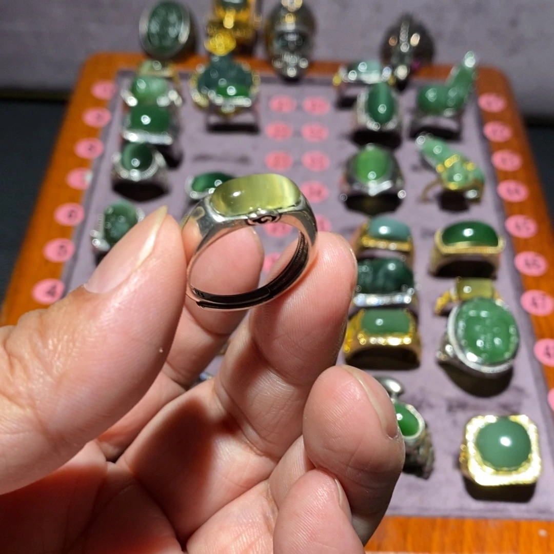 千***牵和田玉银S925镶嵌戒指