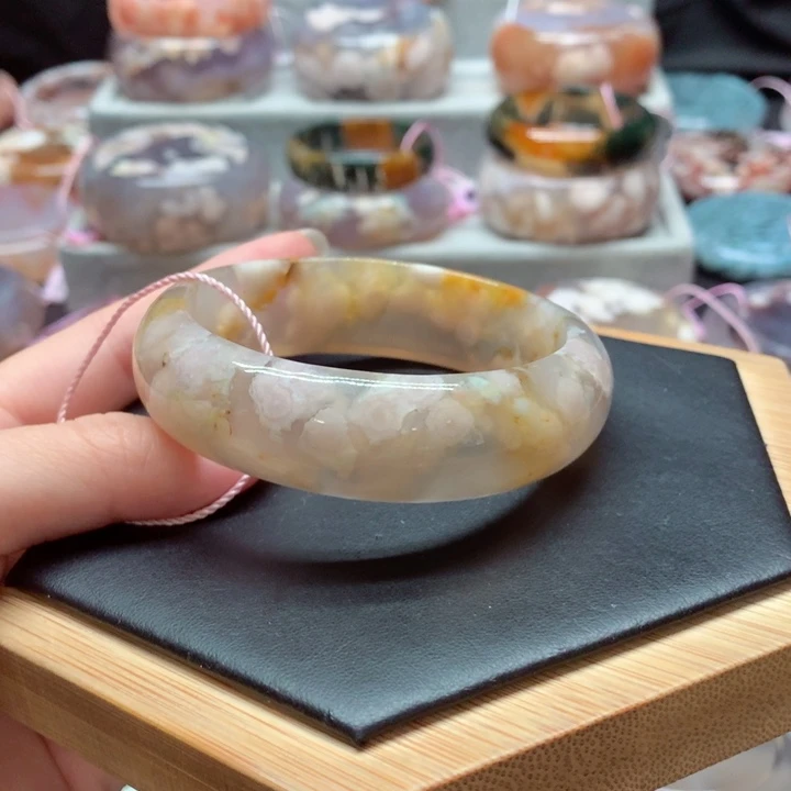 玛瑙/玉髓手镯未镶嵌已*置3