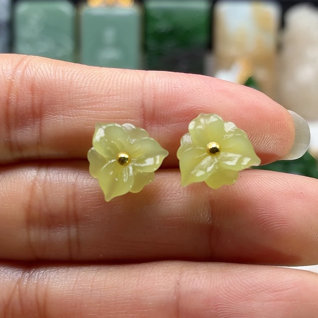 和田玉18K金镶嵌颈饰