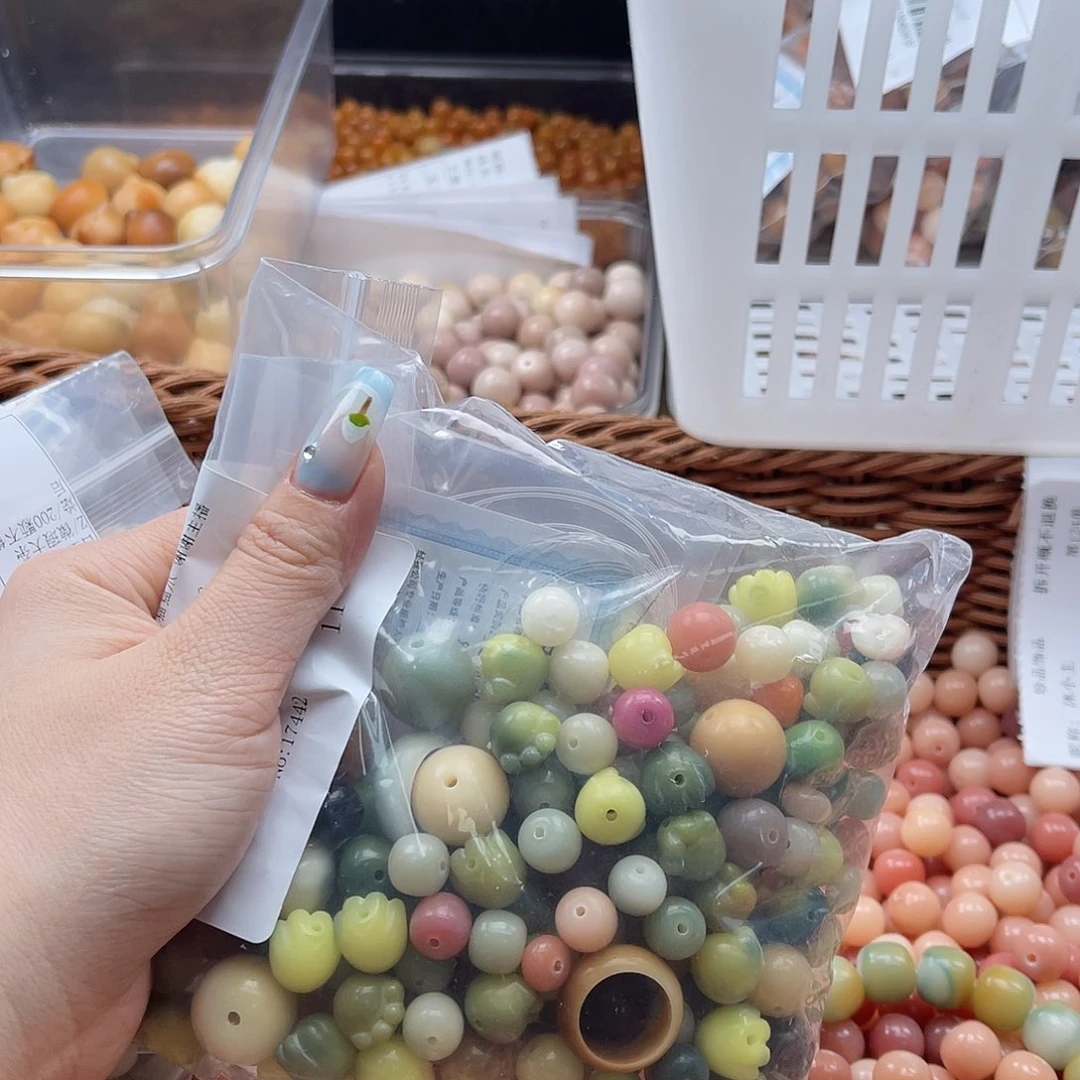 白玉菩提吊坠z微瑕锅底10-11mm/200颗