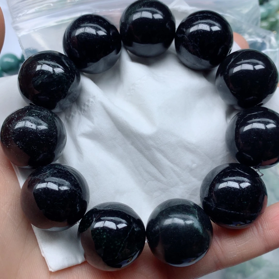 翡翠项链未镶嵌翡翠