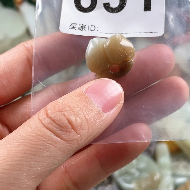 和田玉（糖玉）颈饰未镶嵌