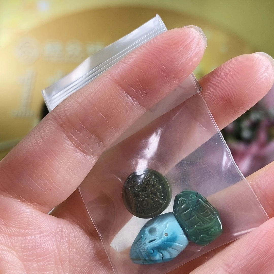 未镶嵌绿松石珠宝奇石
