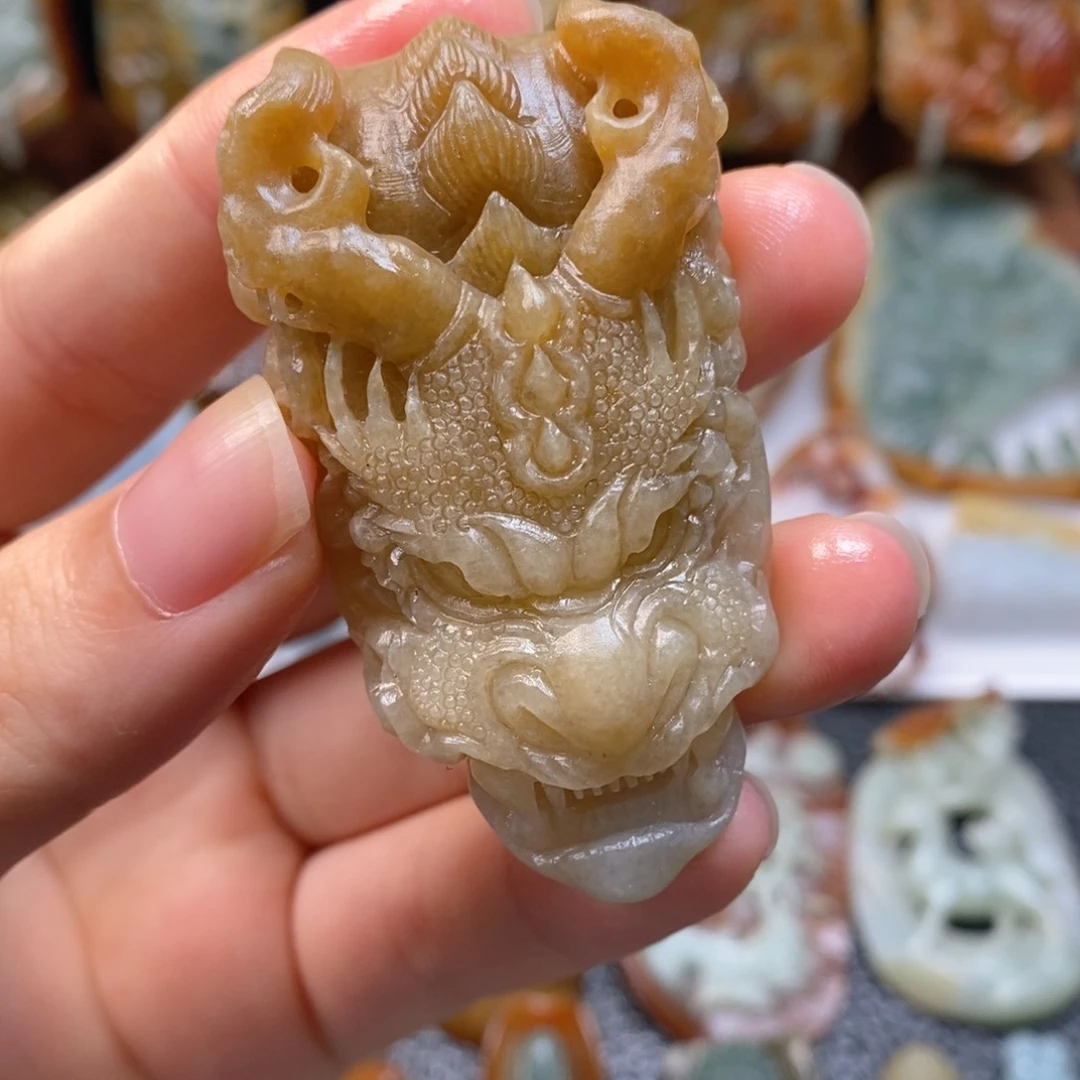 用***4定制翡翠未镶嵌翡翠