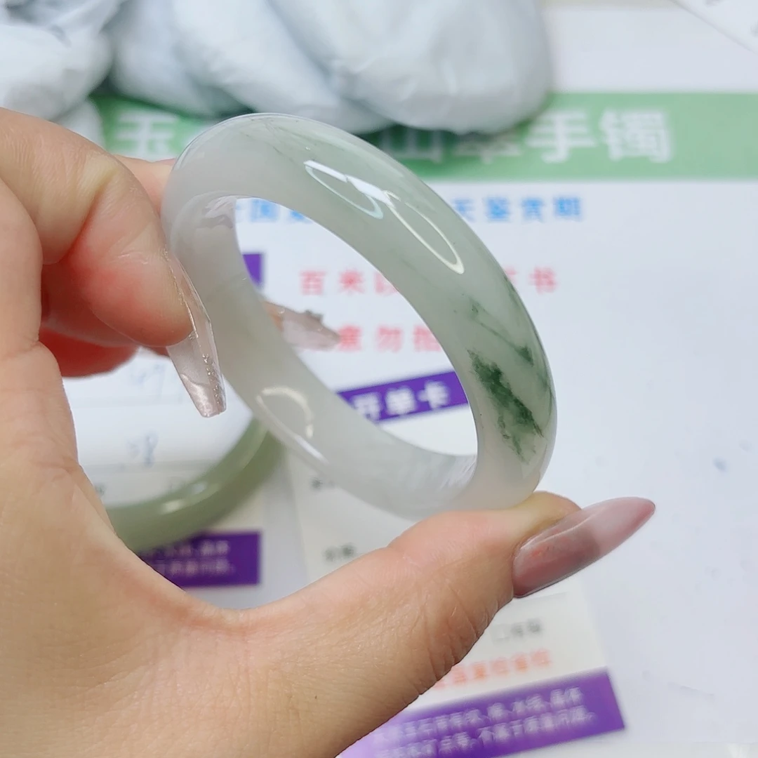 石英质玉未镶嵌手镯3/54