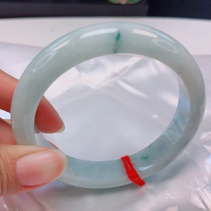 不***西翡翠未镶嵌手镯59圈