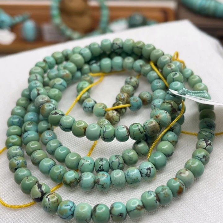 绿松石未镶嵌珠宝