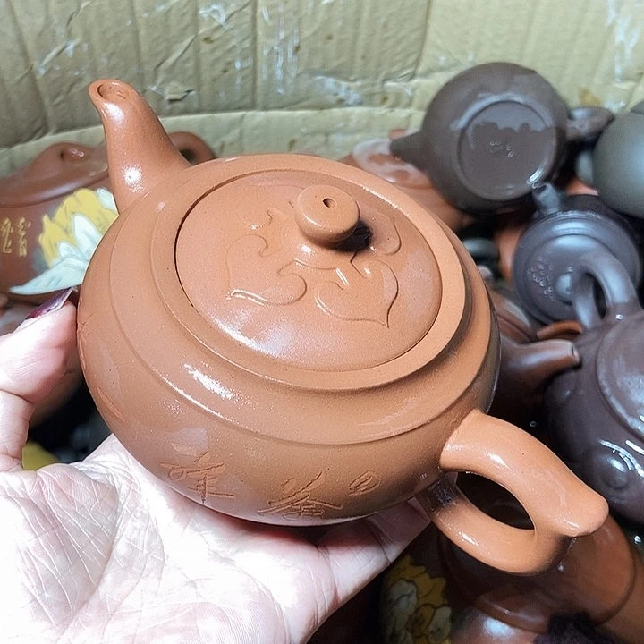 手工制作宜兴紫砂茶壶