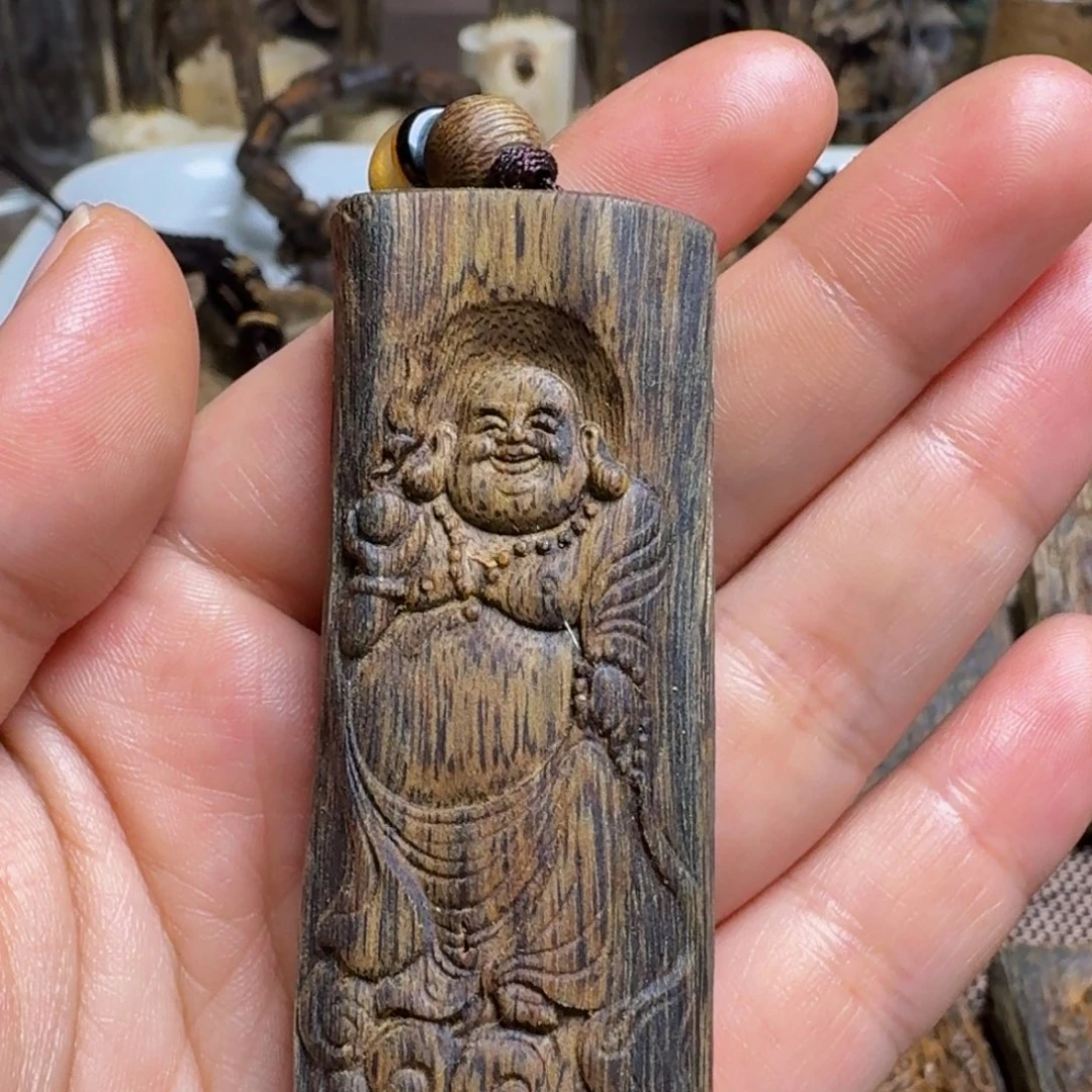 沉香吊坠用****0白棋佛牌两面雕10克