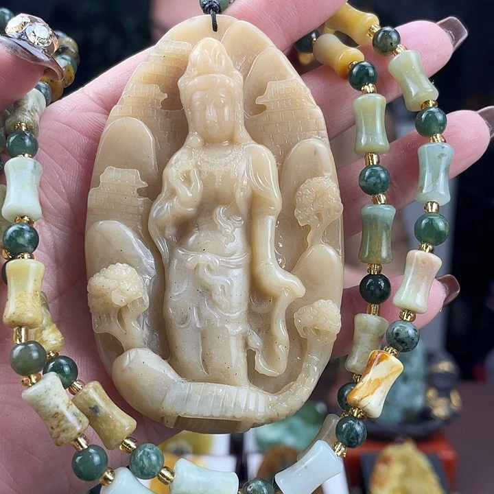 蛇纹石玉未镶嵌颈饰