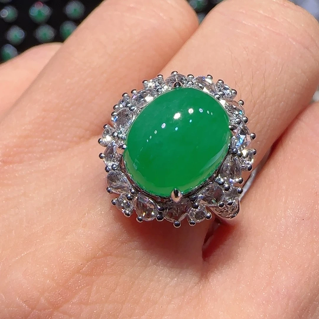 翡翠戒指18K金镶嵌戒指