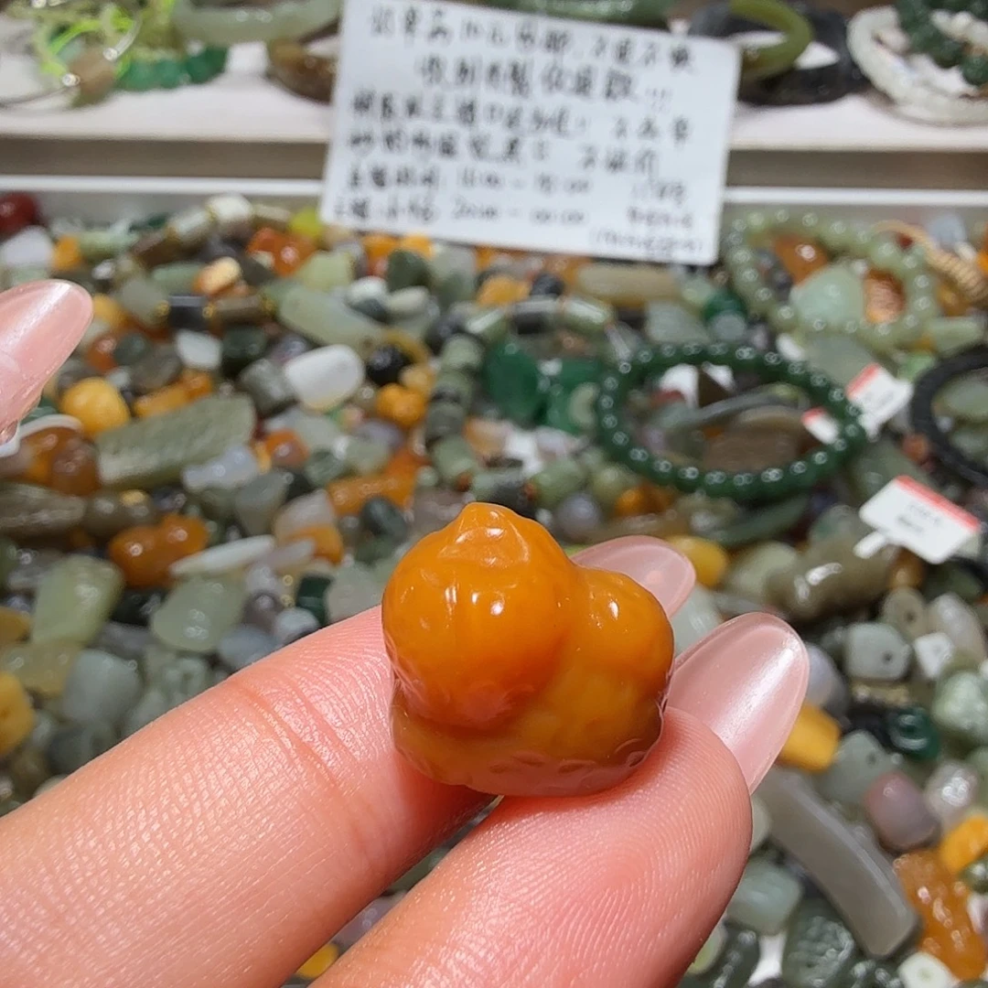 和田玉未镶嵌珠宝奇石