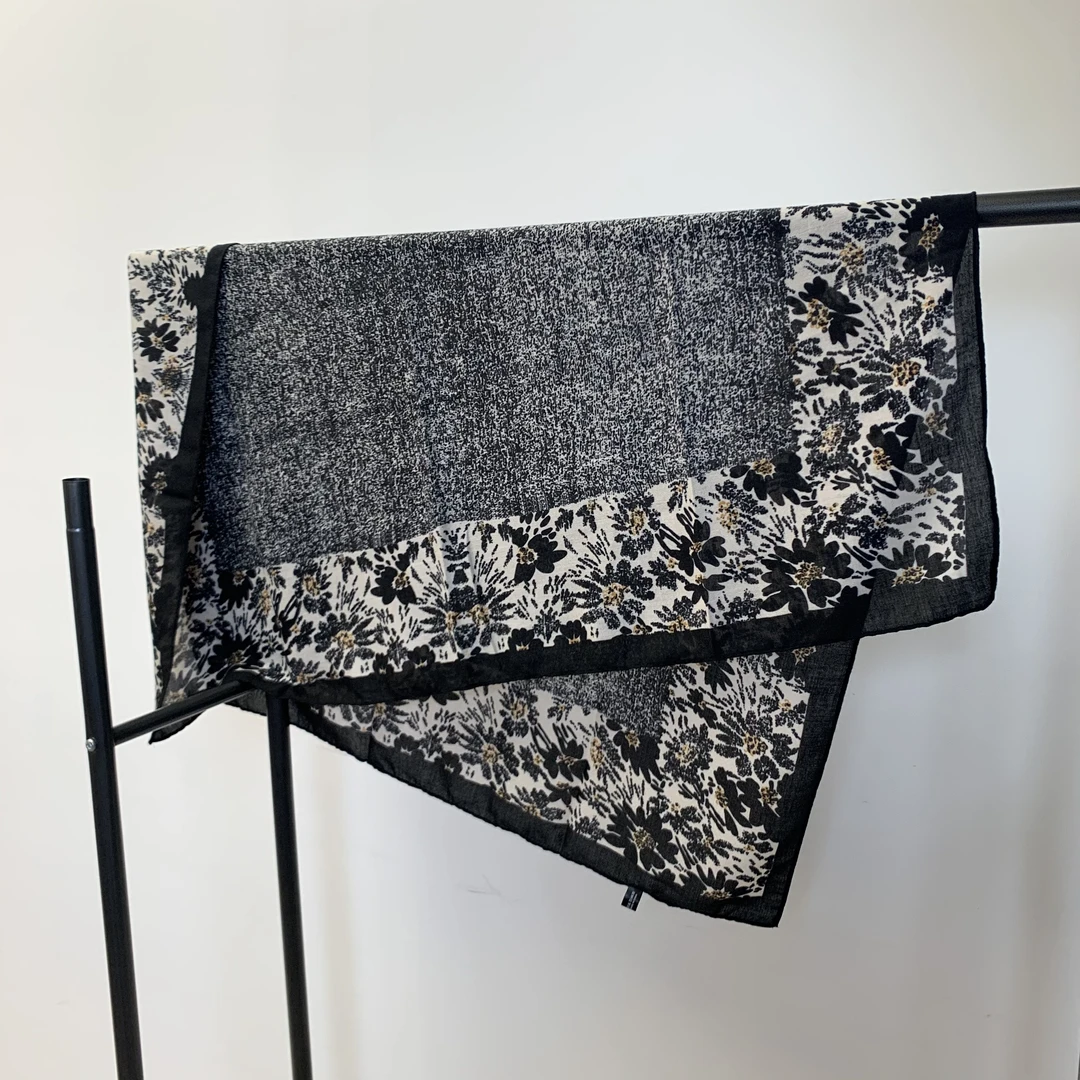 K（绿扣）1-962【黑白花蕊】 优质棉麻105*105左右轻奢百搭方巾