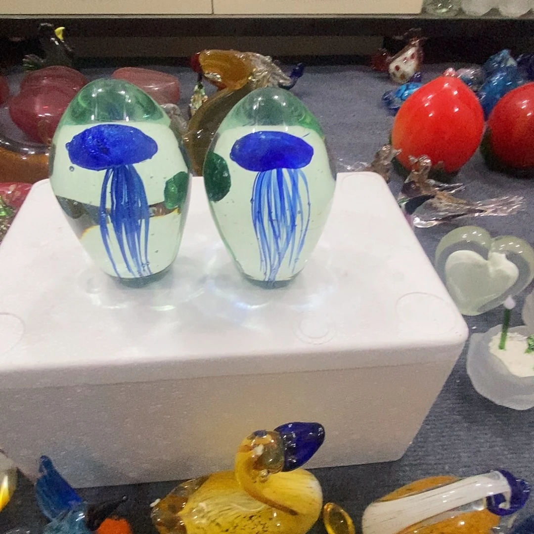 小*莹微微瑕水母两个