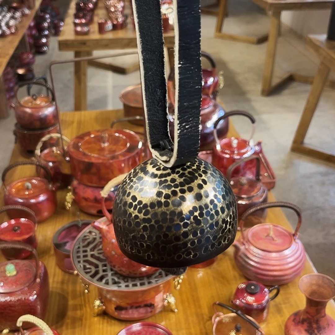 舞**锋驼铃手工锻打工艺