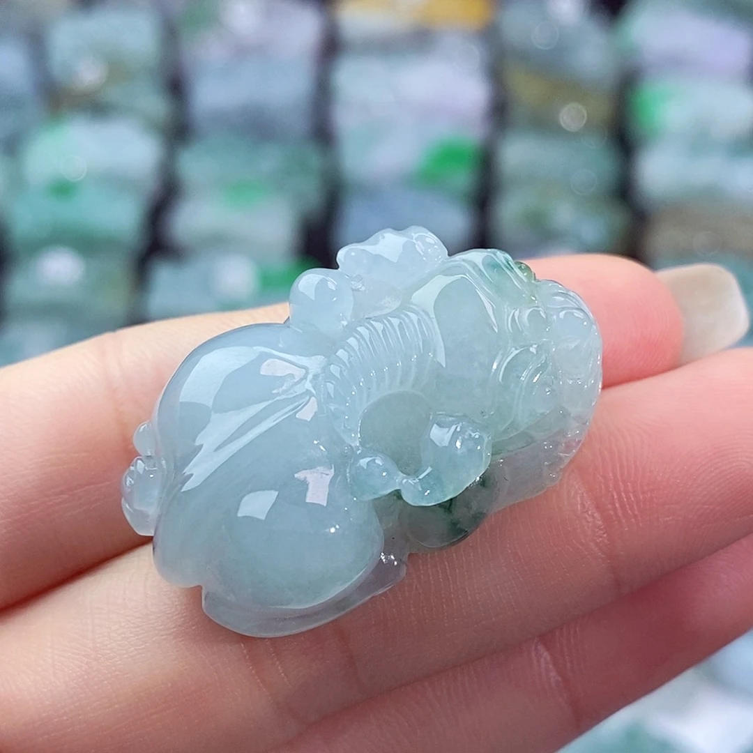 颈饰未镶嵌翡翠天然